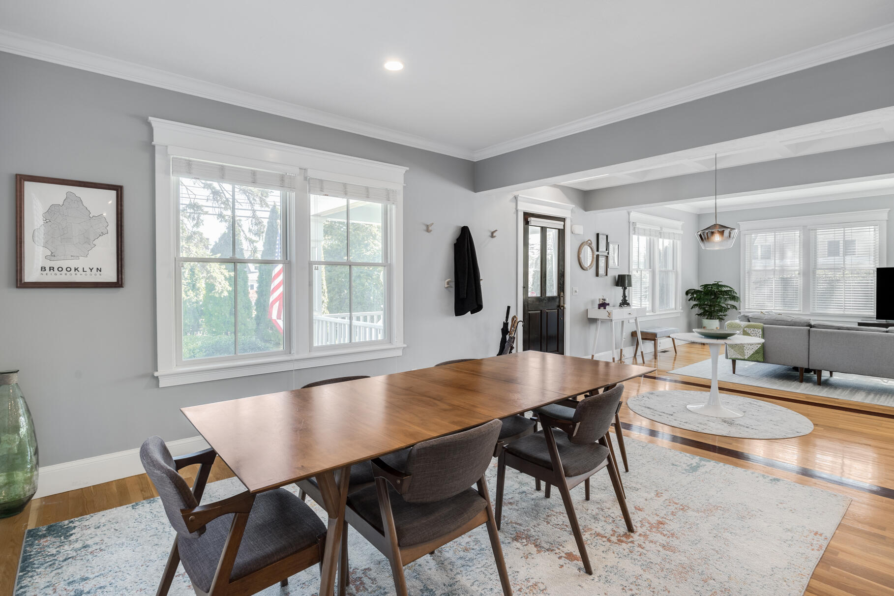 Falmouth, Massachusetts 02540, United States, 3 Bedrooms Bedrooms, ,3 BathroomsBathrooms,Residential,Active,125287