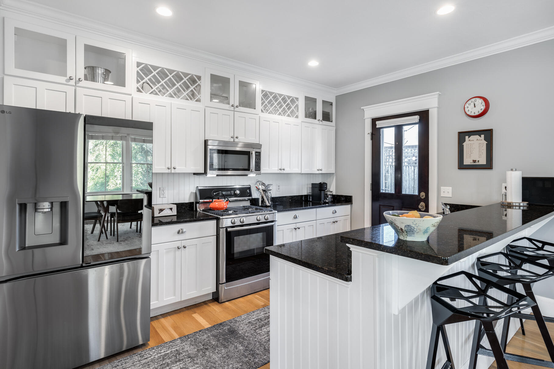 Falmouth, Massachusetts 02540, United States, 3 Bedrooms Bedrooms, ,3 BathroomsBathrooms,Residential,Active,125287