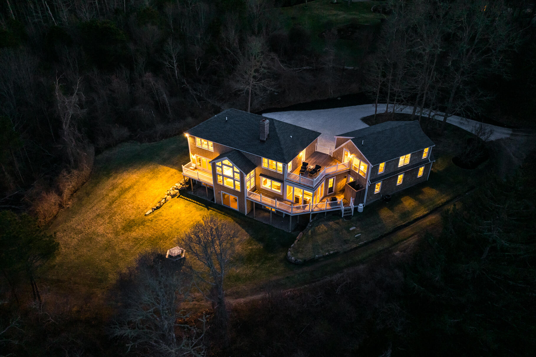 Orleans, Massachusetts 02653, United States, 6 Bedrooms Bedrooms, ,7 BathroomsBathrooms,Residential,Active,98235