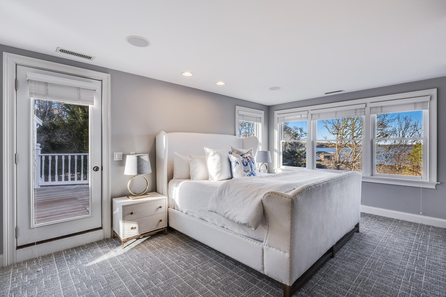 Orleans, Massachusetts 02653, United States, 6 Bedrooms Bedrooms, ,7 BathroomsBathrooms,Residential,Active,98235