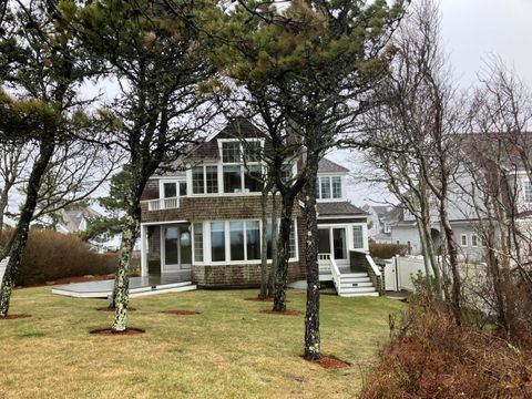 Single Family Residence in Mashpee MA 118 Shore Drive 8.jpg