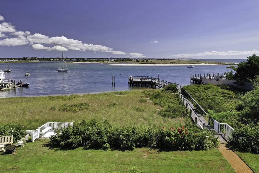 South Yarmouth, Massachusetts 02664, United States, 10 Bedrooms Bedrooms, ,8 BathroomsBathrooms,Residential,Active,46871