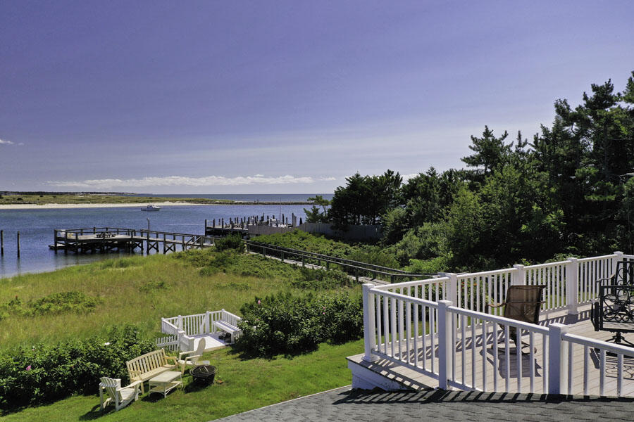 South Yarmouth, Massachusetts 02664, United States, 10 Bedrooms Bedrooms, ,8 BathroomsBathrooms,Residential,Active,46871