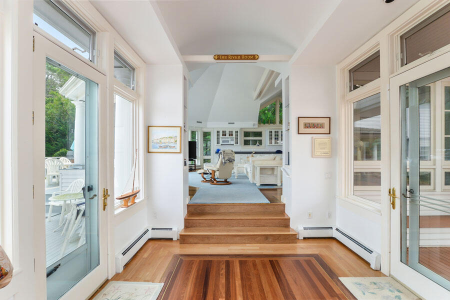 South Yarmouth, Massachusetts 02664, United States, 10 Bedrooms Bedrooms, ,8 BathroomsBathrooms,Residential,Active,46871