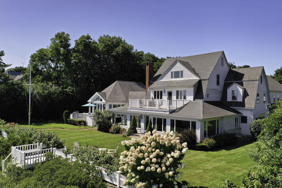 South Yarmouth, Massachusetts 02664, United States, 10 Bedrooms Bedrooms, ,8 BathroomsBathrooms,Residential,Active,46871