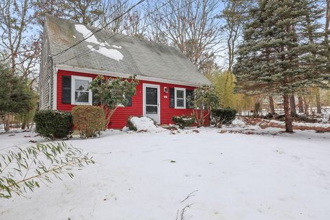 Photo of 11 Webquish Lane, Mashpee, MA 02649 (MLS # 22600860)