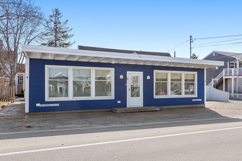 Photo of 53 Bradford Street #UNIT 1, Provincetown, MA 02657 (MLS # 22600898)