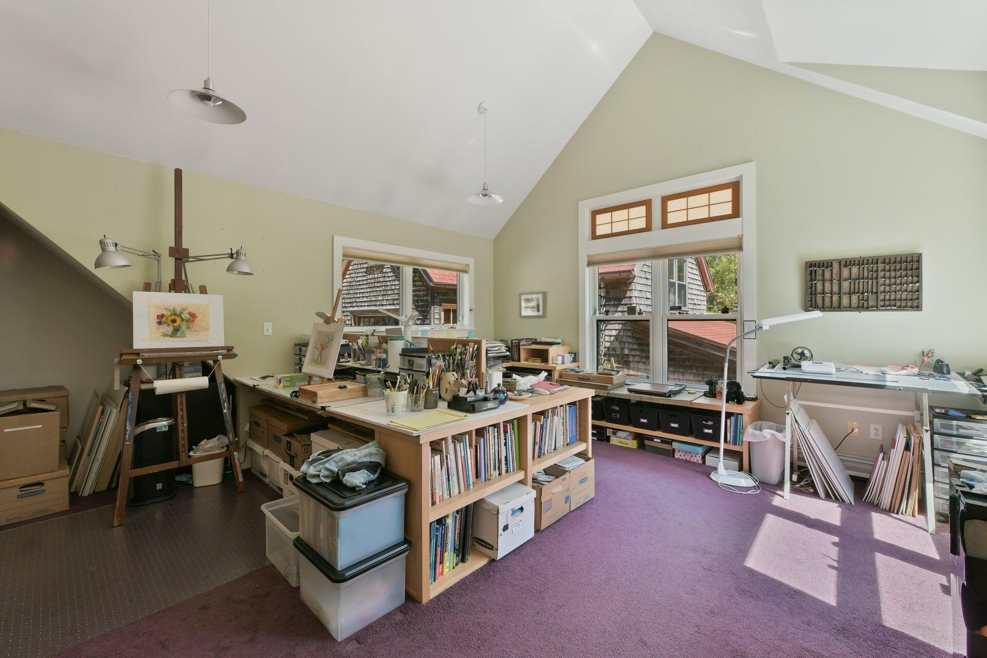 East Falmouth, Massachusetts 02536, United States, 5 Bedrooms Bedrooms, ,3 BathroomsBathrooms,Residential,Pending,114429