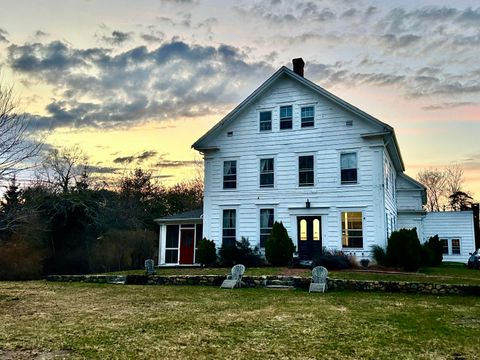 Photo of 946 Main Street, Dennis, MA 02638 (MLS # 22601362)