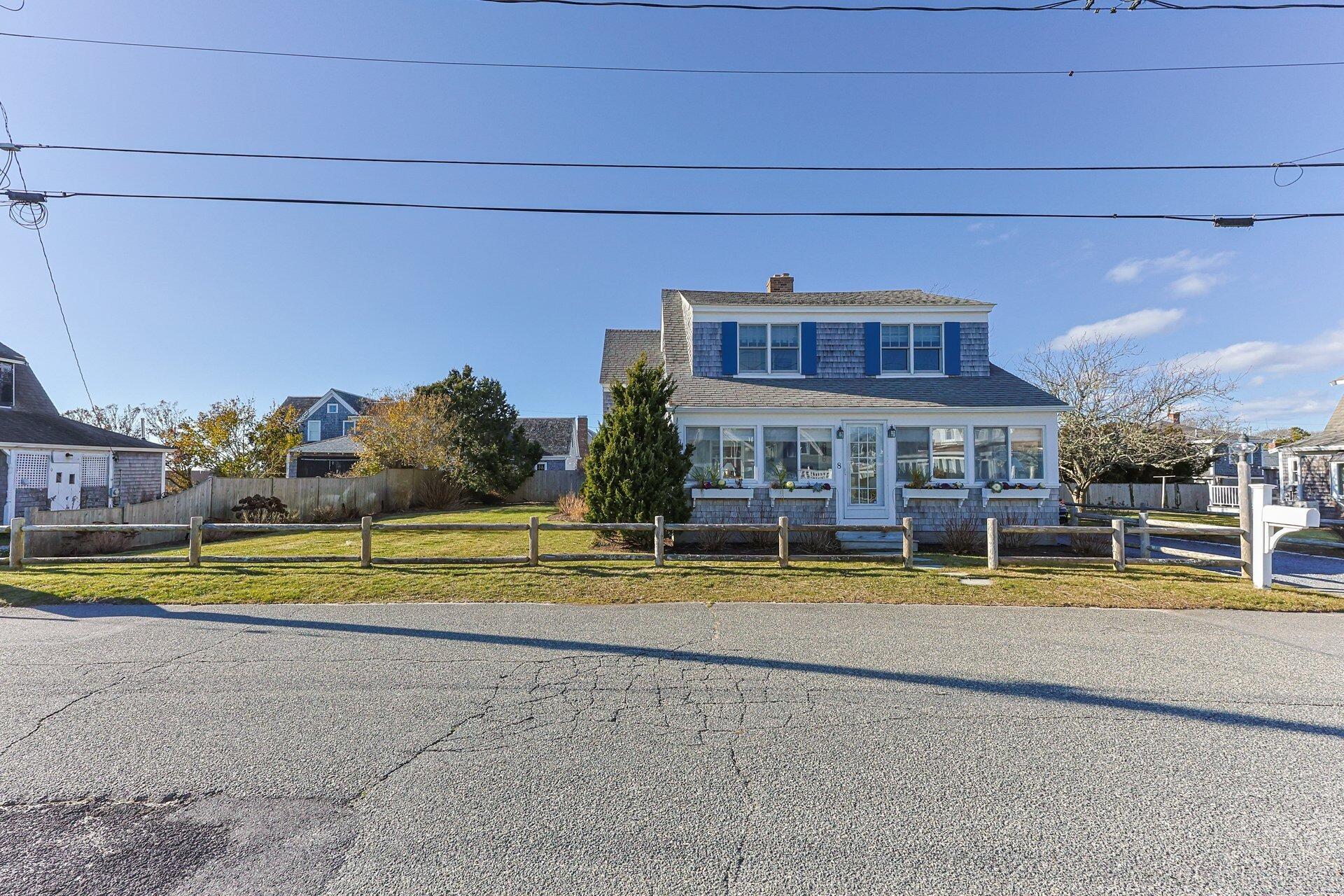 Harwich Port, Massachusetts 02646, United States, 4 Bedrooms Bedrooms, ,3 BathroomsBathrooms,Residential,Active,244552