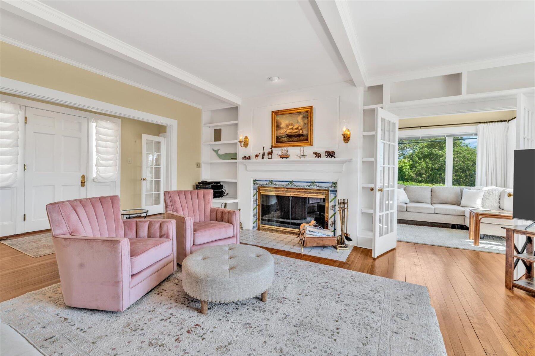 Hyannis Port, Massachusetts 02647, United States, 3 Bedrooms Bedrooms, ,4 BathroomsBathrooms,Residential,Active,202680