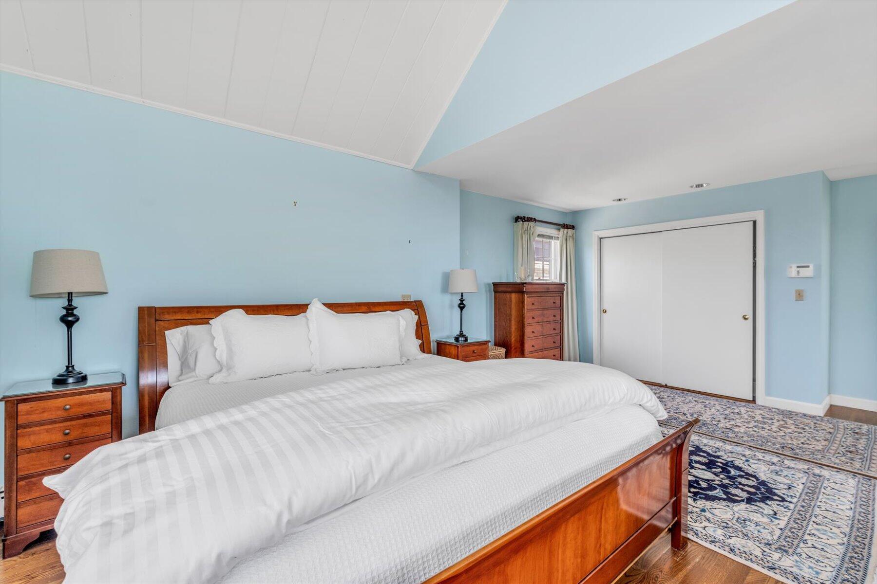 Hyannis Port, Massachusetts 02647, United States, 3 Bedrooms Bedrooms, ,4 BathroomsBathrooms,Residential,Active,202680