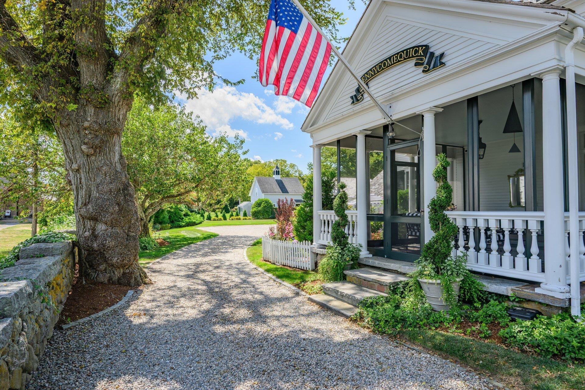 Falmouth, Massachusetts 02540, United States, 5 Bedrooms Bedrooms, ,5 BathroomsBathrooms,Residential,Active,202035