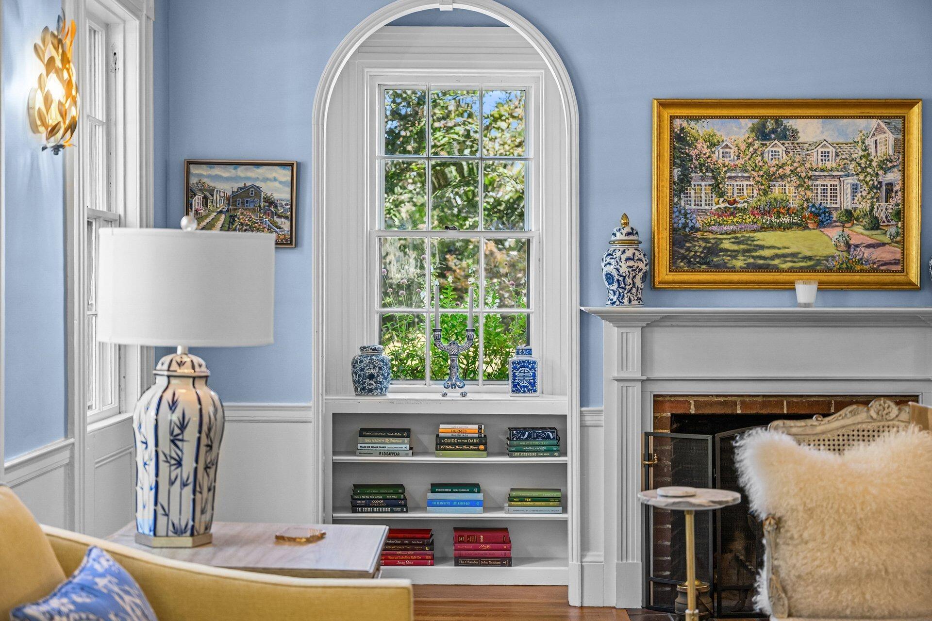 Falmouth, Massachusetts 02540, United States, 5 Bedrooms Bedrooms, ,5 BathroomsBathrooms,Residential,Active,202035