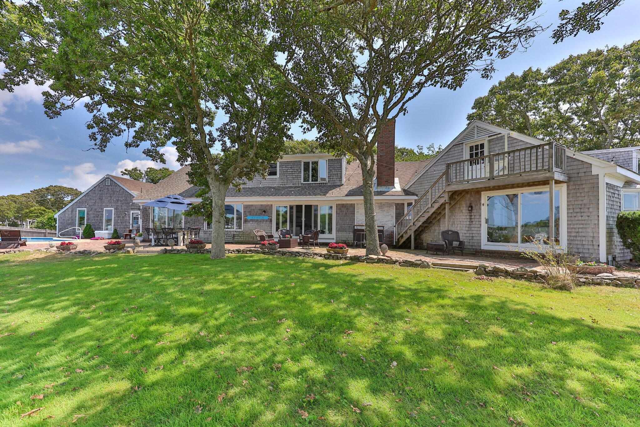 27 Saquatucket Bluffs Road