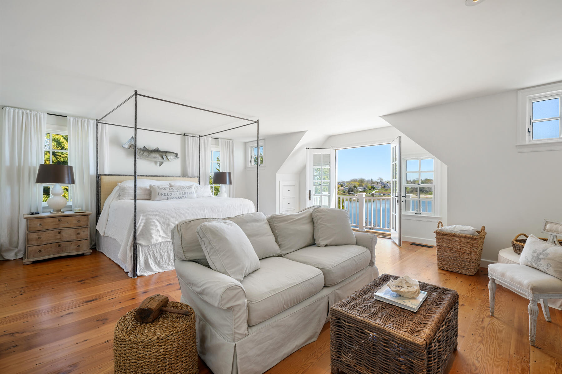 Chatham, Massachusetts 02633, United States, 5 Bedrooms Bedrooms, ,6 BathroomsBathrooms,Residential,Active,162501