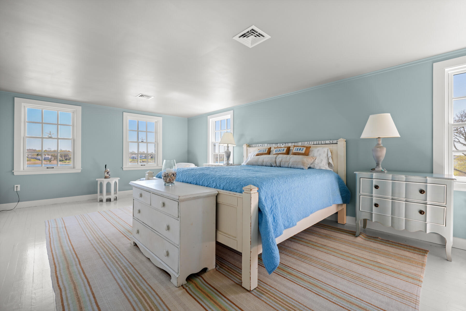 Chatham, Massachusetts 02633, United States, 5 Bedrooms Bedrooms, ,6 BathroomsBathrooms,Residential,Active,162501