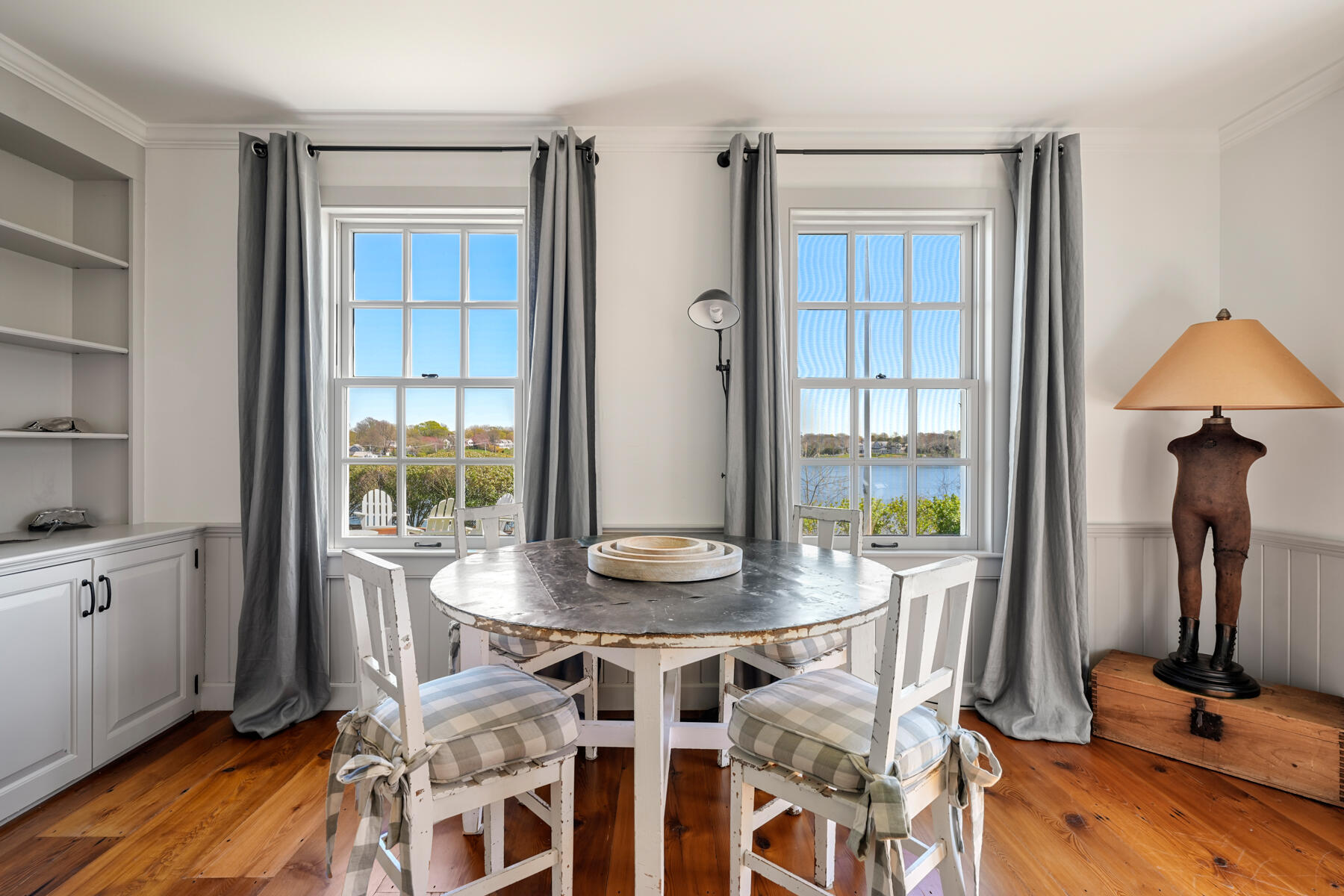 Chatham, Massachusetts 02633, United States, 5 Bedrooms Bedrooms, ,6 BathroomsBathrooms,Residential,Active,162501