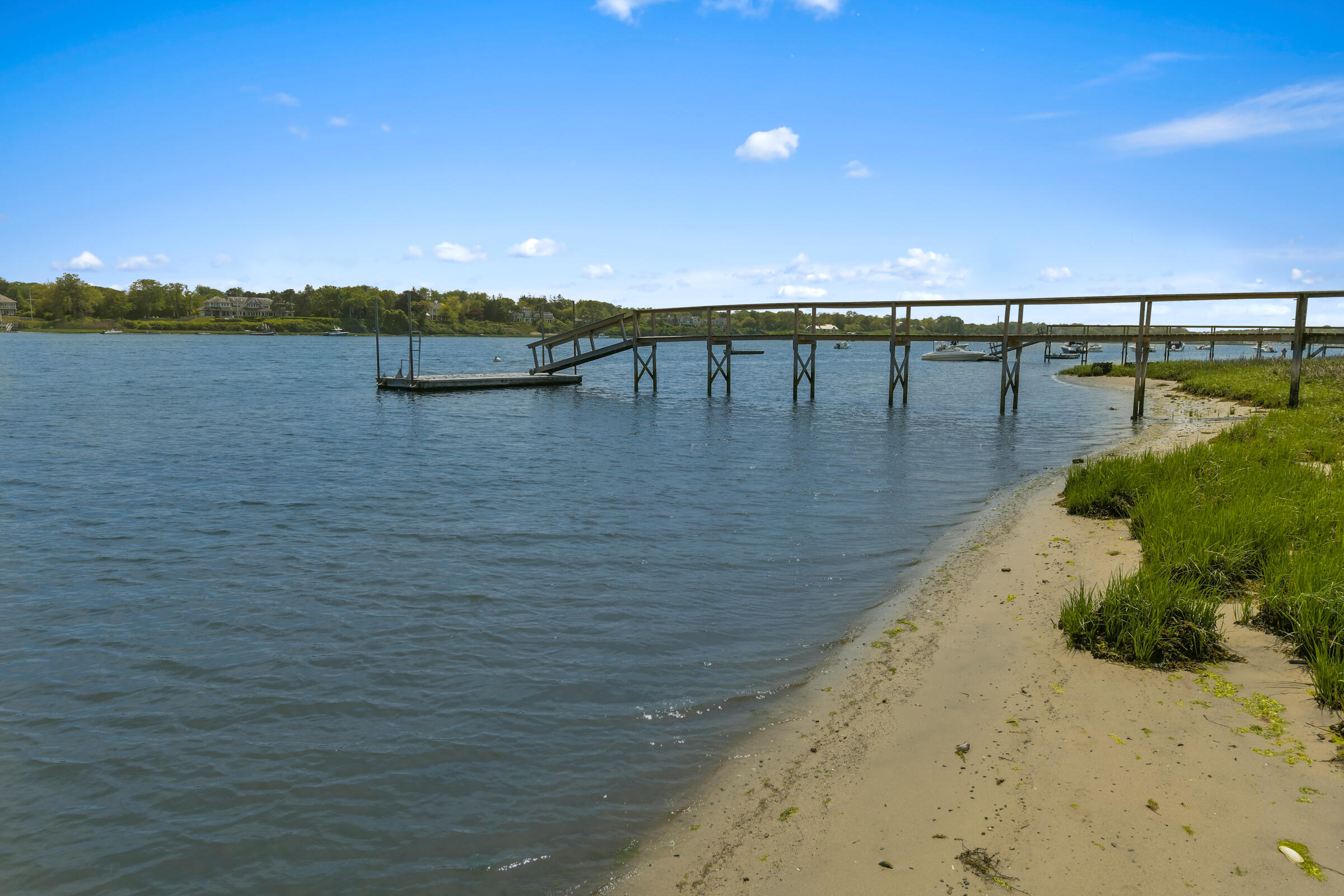 Chatham, Massachusetts 02633, United States, 5 Bedrooms Bedrooms, ,6 BathroomsBathrooms,Residential,Active,162501