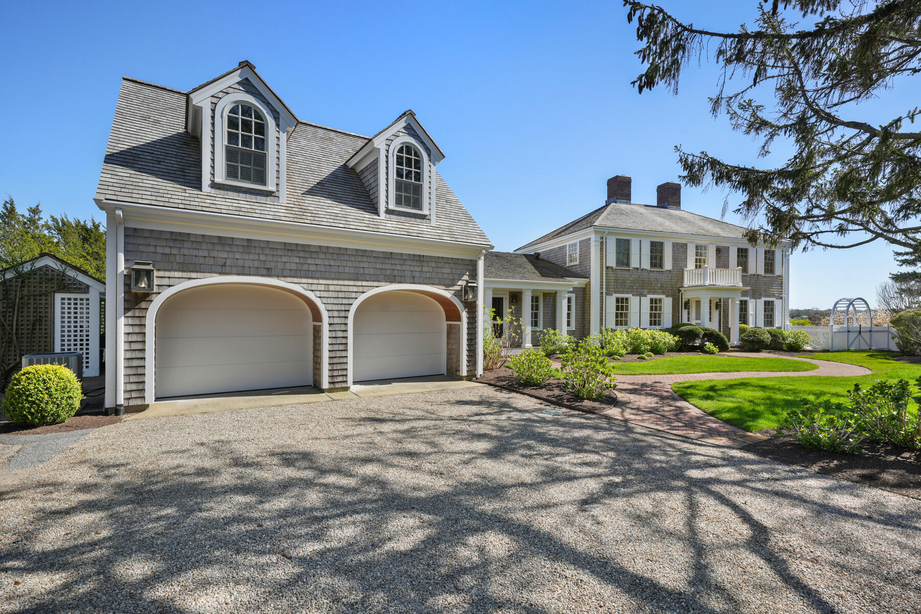 Chatham, Massachusetts 02633, United States, 5 Bedrooms Bedrooms, ,6 BathroomsBathrooms,Residential,Active,162501