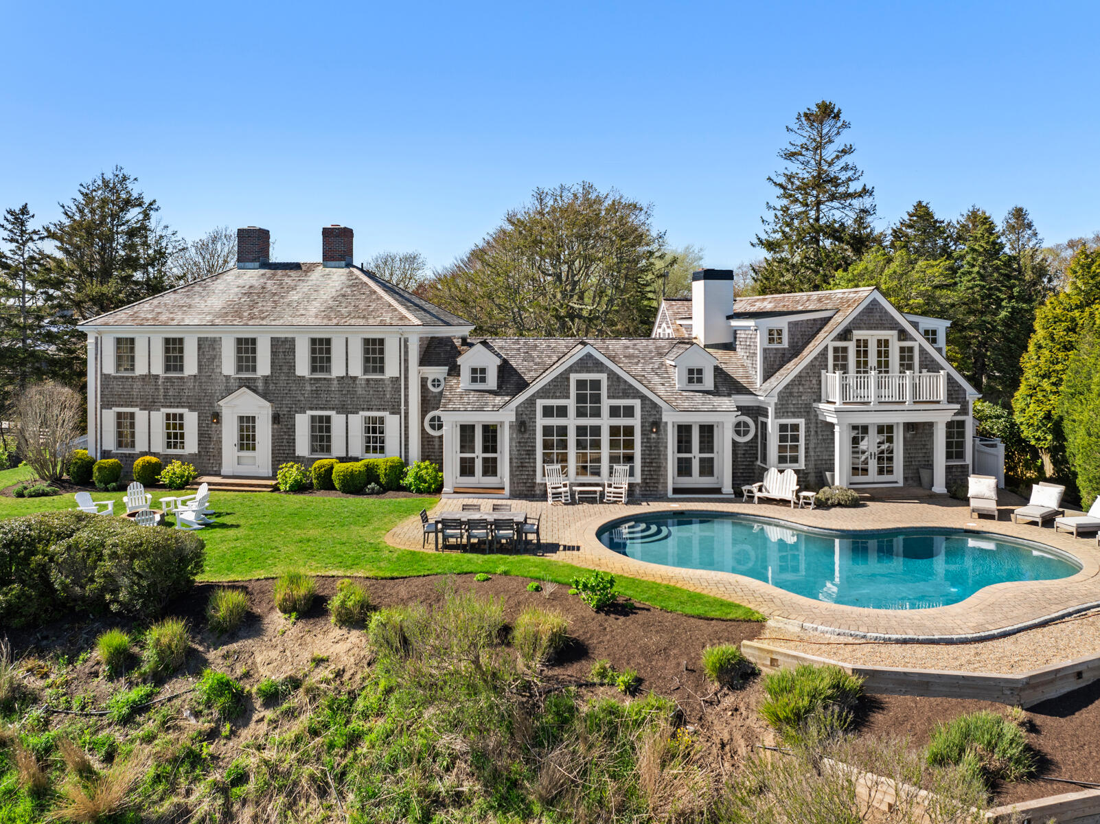 Chatham, Massachusetts 02633, United States, 5 Bedrooms Bedrooms, ,6 BathroomsBathrooms,Residential,Active,162501