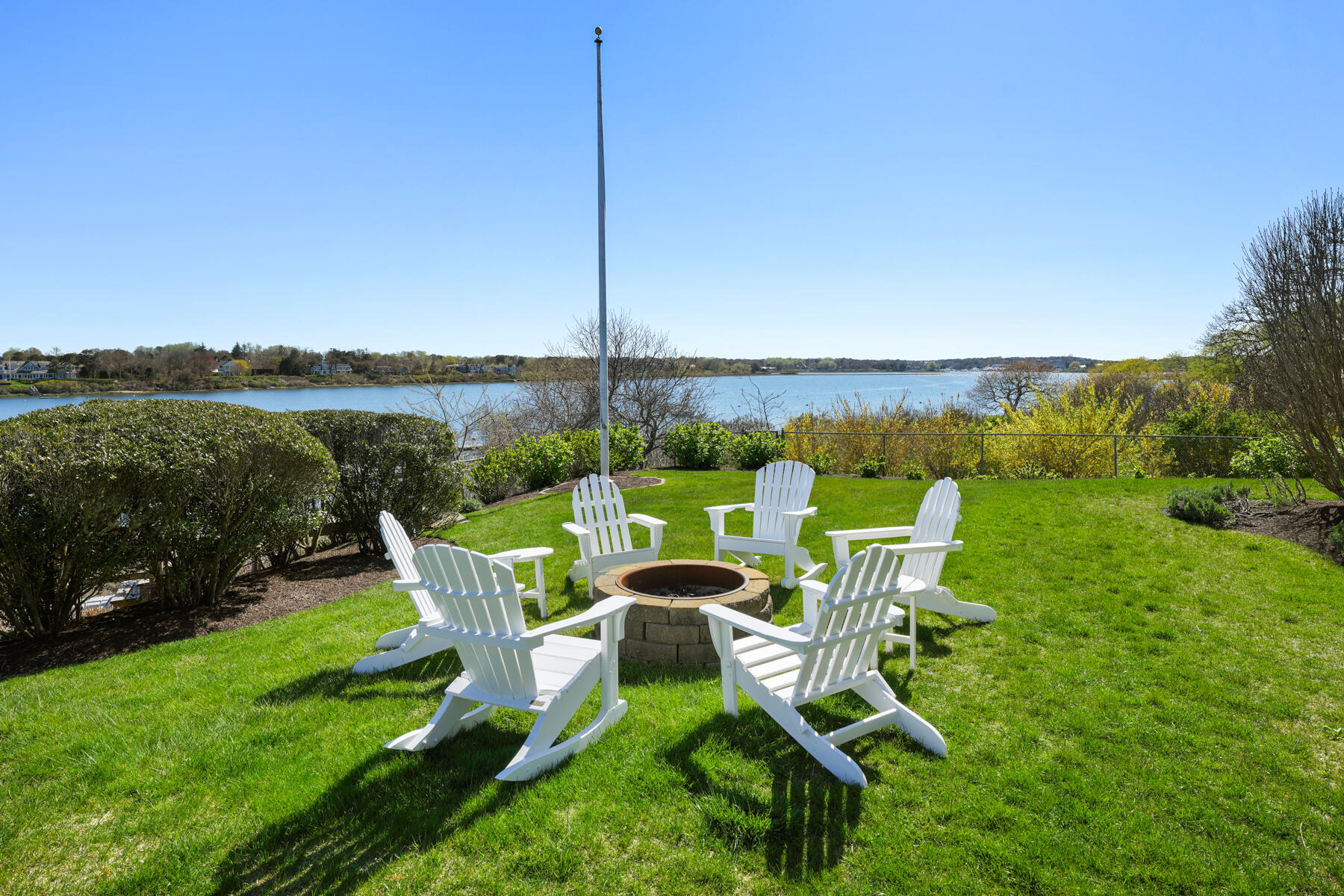 Chatham, Massachusetts 02633, United States, 5 Bedrooms Bedrooms, ,6 BathroomsBathrooms,Residential,Active,162501