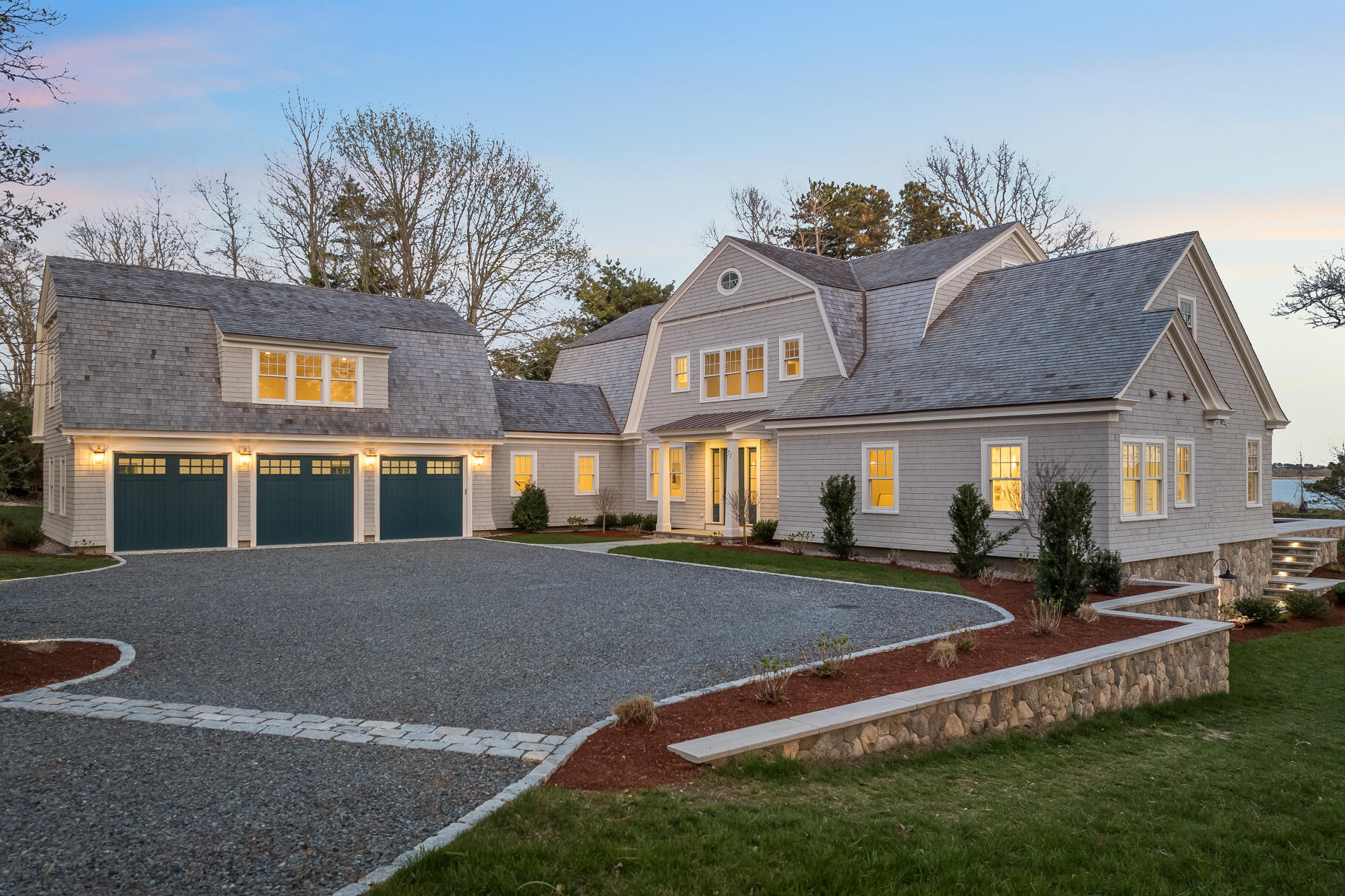 Orleans, Massachusetts 02653, United States, 5 Bedrooms Bedrooms, ,7 BathroomsBathrooms,Residential,Active,43353