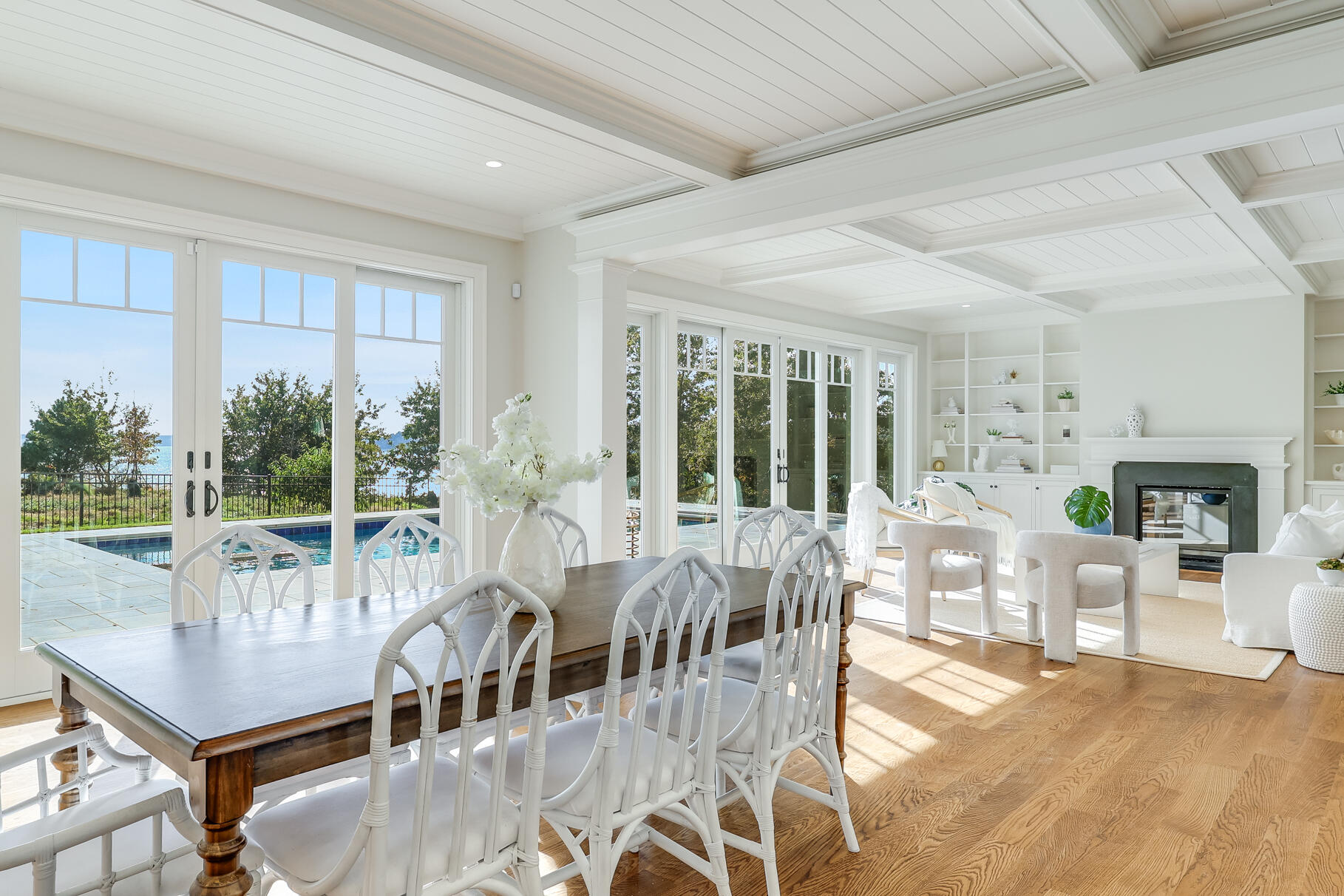 Orleans, Massachusetts 02653, United States, 5 Bedrooms Bedrooms, ,7 BathroomsBathrooms,Residential,Active,43353