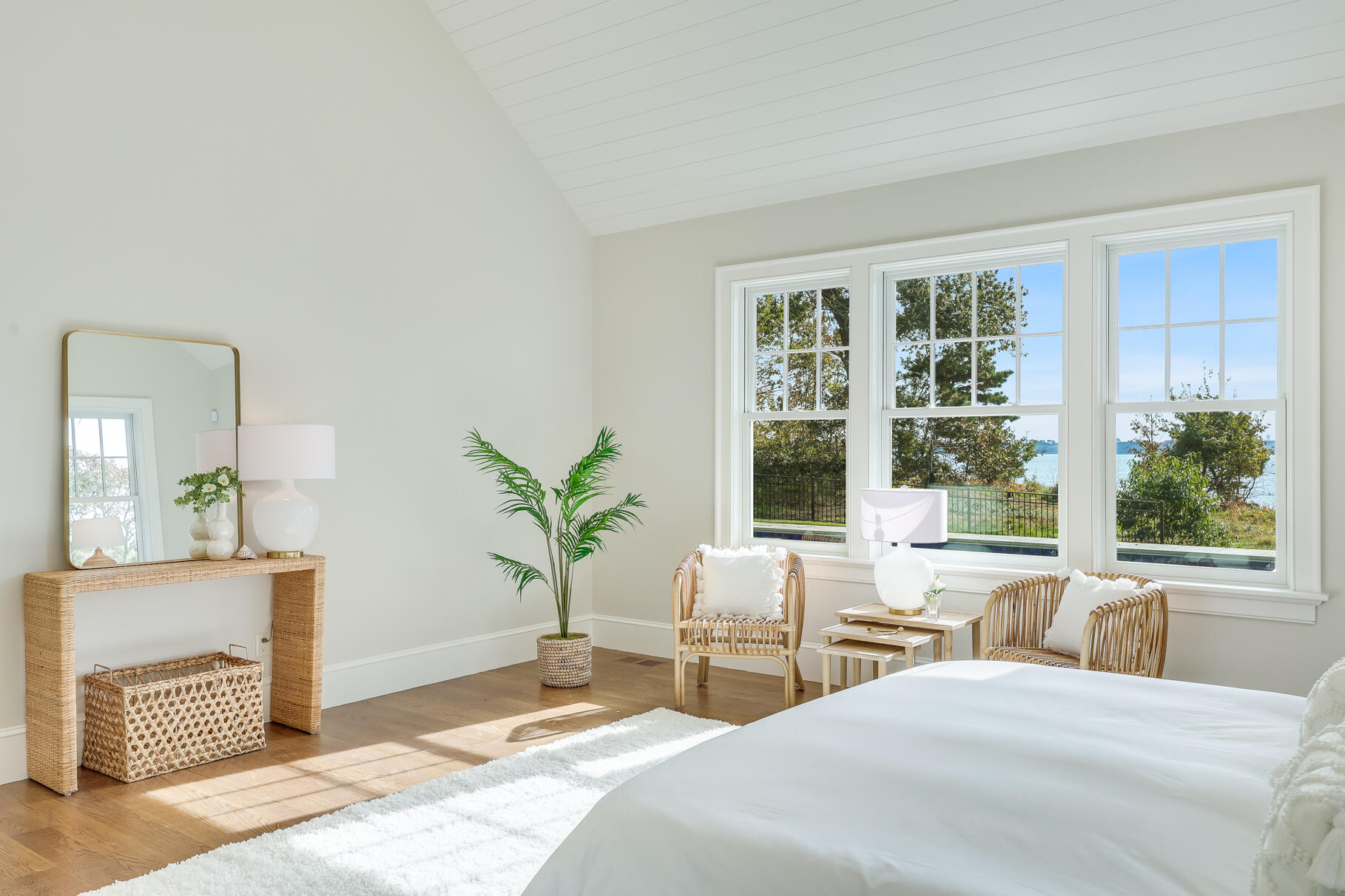 Orleans, Massachusetts 02653, United States, 5 Bedrooms Bedrooms, ,7 BathroomsBathrooms,Residential,Active,43353