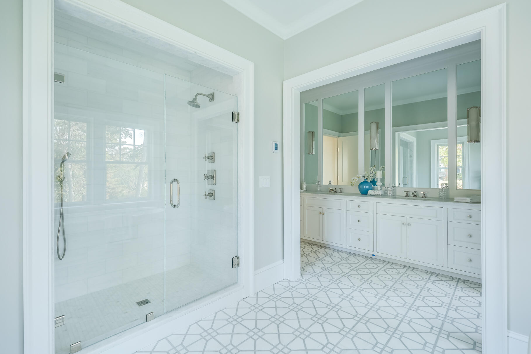 Orleans, Massachusetts 02653, United States, 5 Bedrooms Bedrooms, ,7 BathroomsBathrooms,Residential,Active,43353