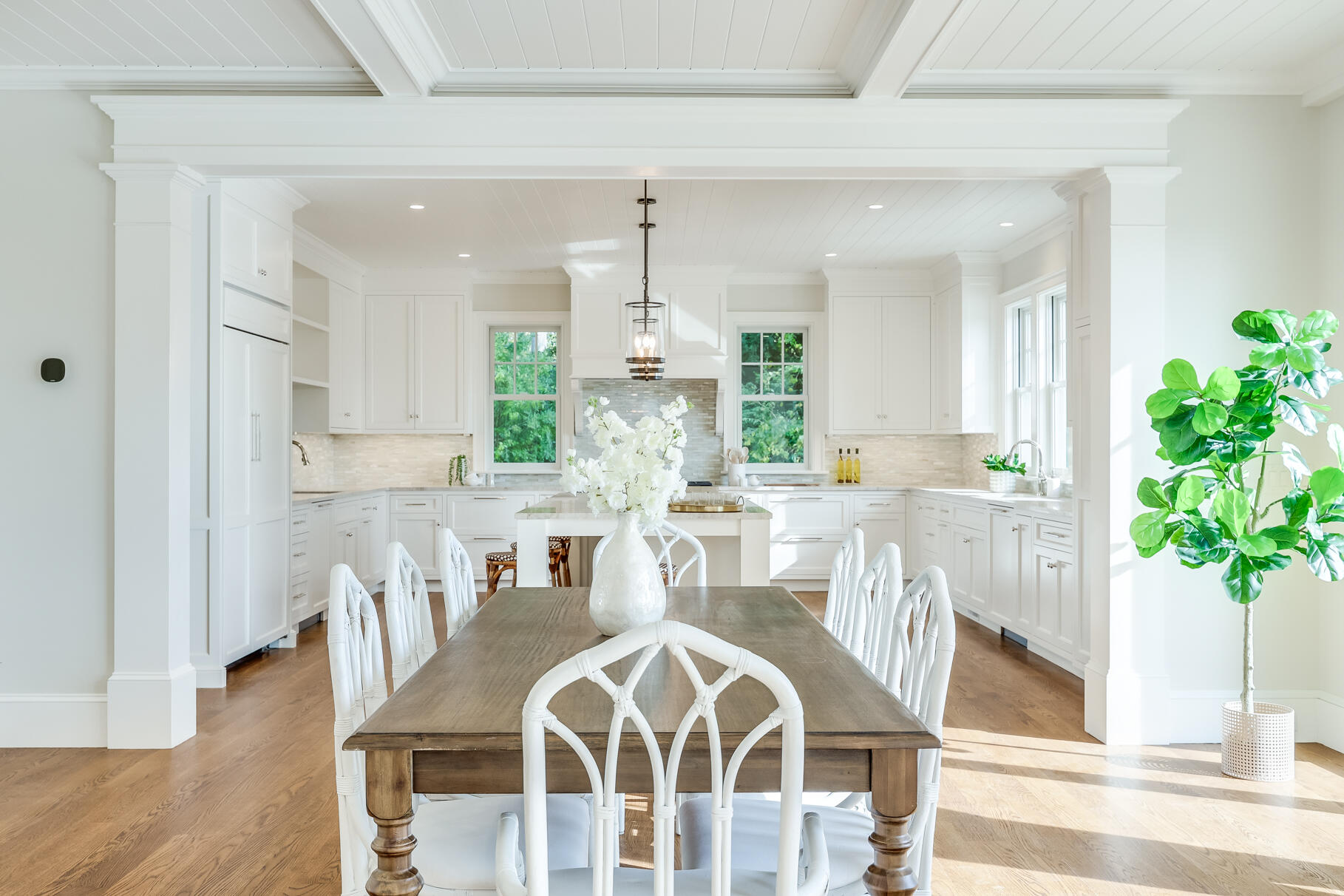 Orleans, Massachusetts 02653, United States, 5 Bedrooms Bedrooms, ,7 BathroomsBathrooms,Residential,Active,43353