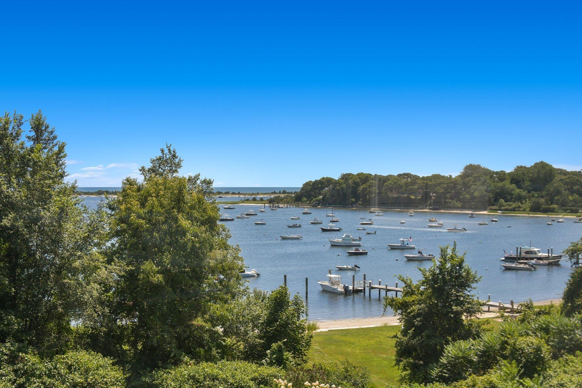 Cotuit, Massachusetts 02635, United States, 5 Bedrooms Bedrooms, ,3 BathroomsBathrooms,Residential,Active,201558