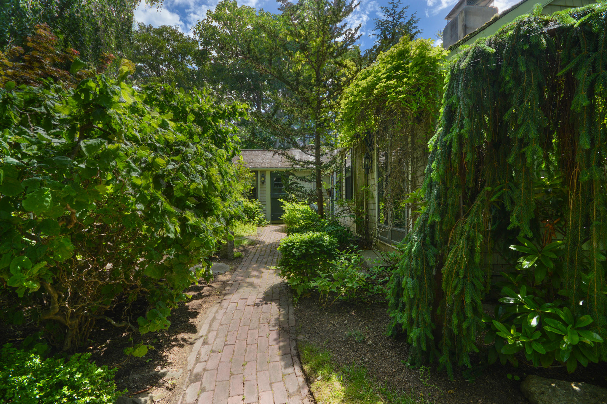 Yarmouth Port, Massachusetts 02675, United States, 6 Bedrooms Bedrooms, ,6 BathroomsBathrooms,Residential,Active,59311