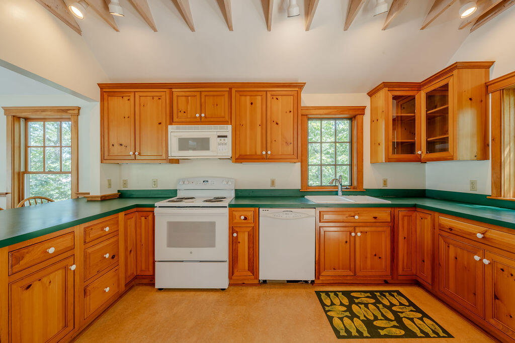 Wellfleet, Massachusetts 02667, United States, 3 Bedrooms Bedrooms, ,3 BathroomsBathrooms,Residential,Active,162578