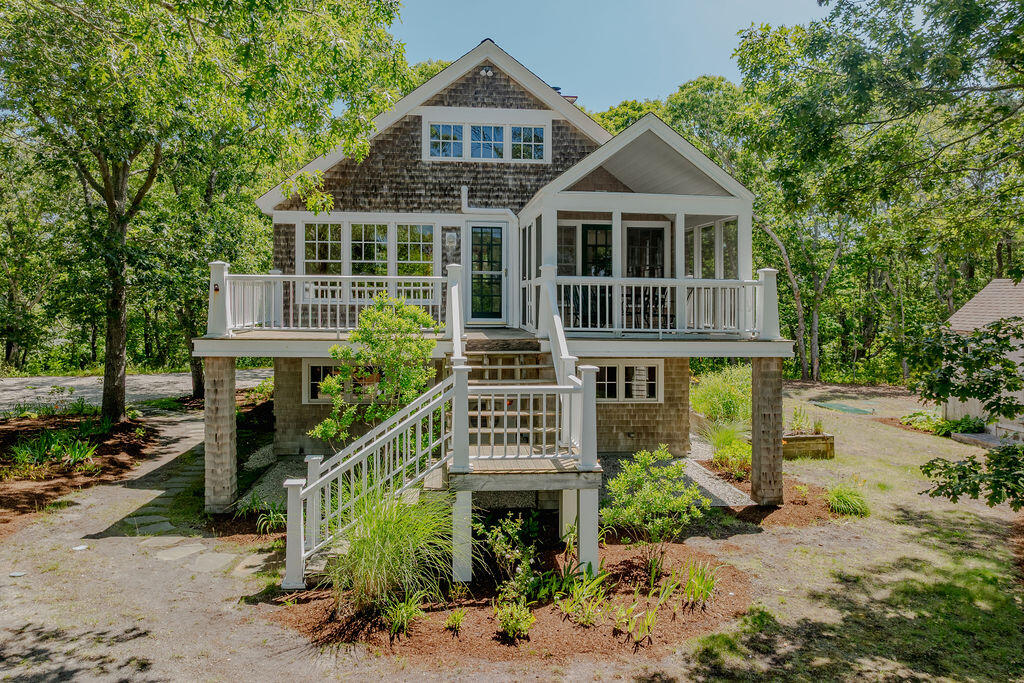 Wellfleet, Massachusetts 02667, United States, 3 Bedrooms Bedrooms, ,3 BathroomsBathrooms,Residential,Active,162578