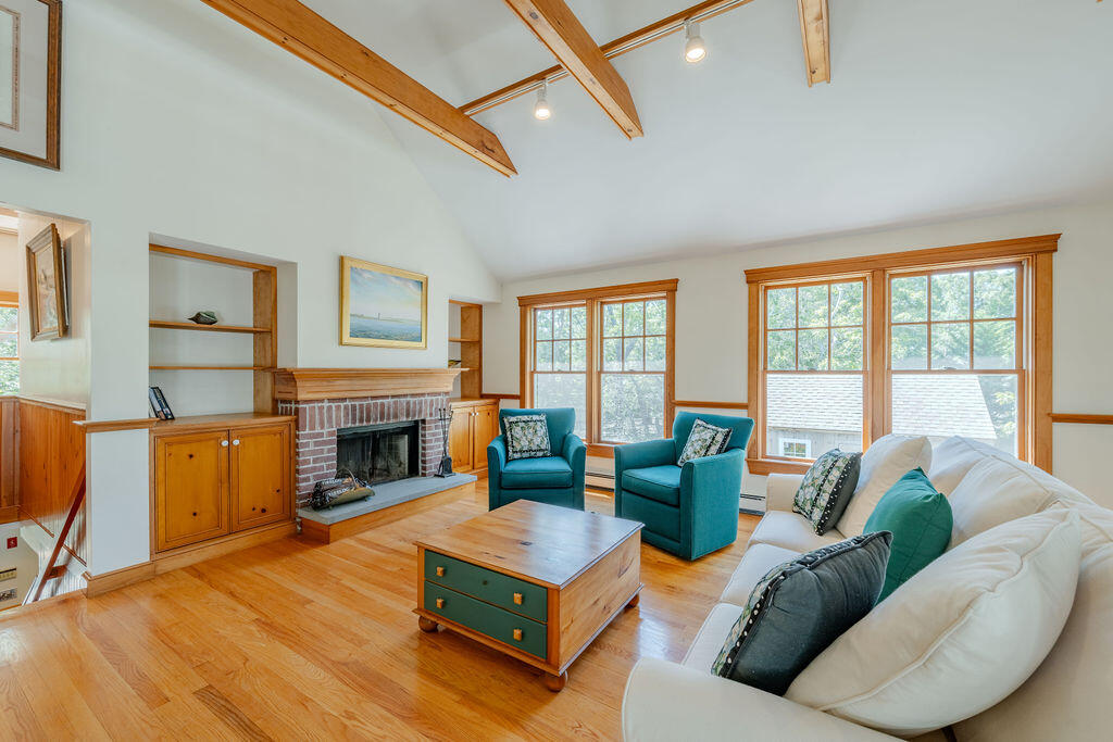 Wellfleet, Massachusetts 02667, United States, 3 Bedrooms Bedrooms, ,3 BathroomsBathrooms,Residential,Active,162578