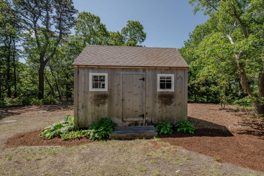 Wellfleet, Massachusetts 02667, United States, 3 Bedrooms Bedrooms, ,3 BathroomsBathrooms,Residential,Active,162578