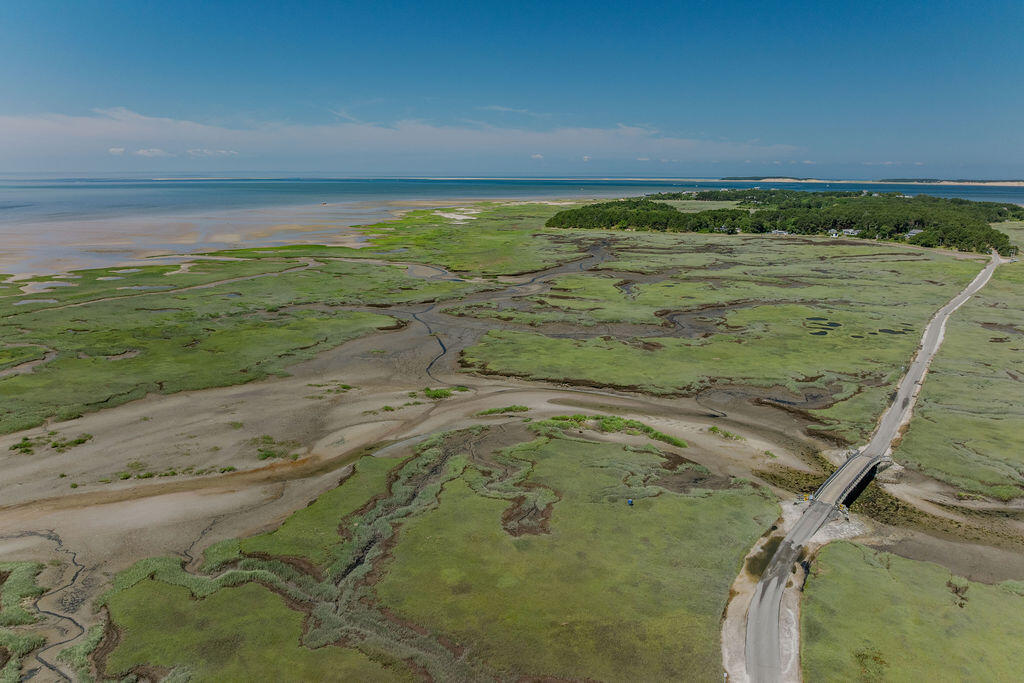 Wellfleet, Massachusetts 02667, United States, 3 Bedrooms Bedrooms, ,3 BathroomsBathrooms,Residential,Active,162578