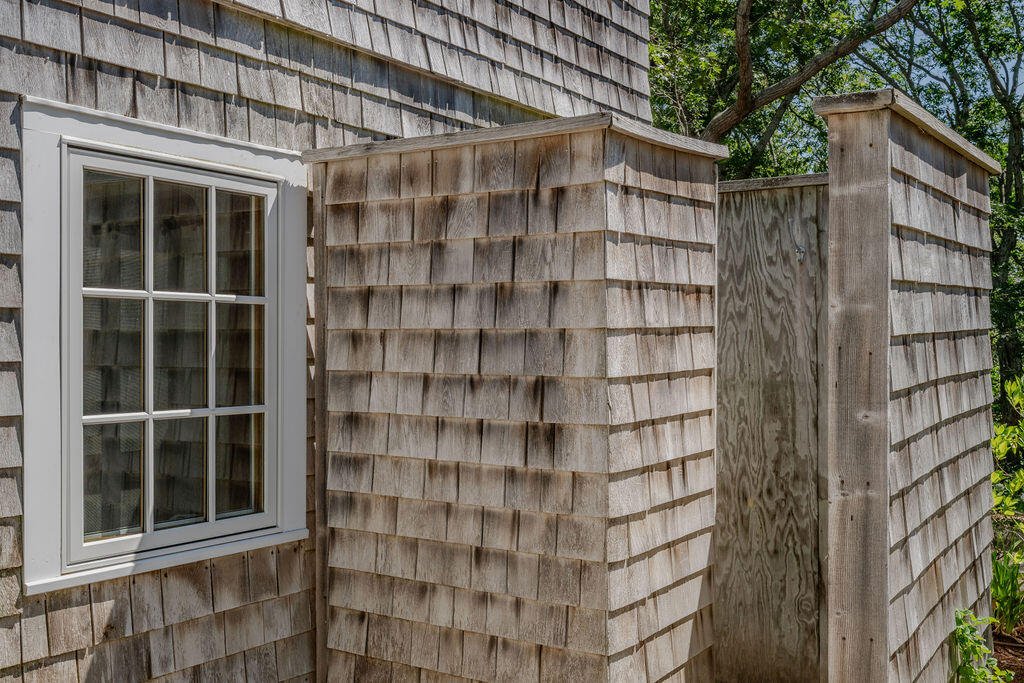 Wellfleet, Massachusetts 02667, United States, 3 Bedrooms Bedrooms, ,3 BathroomsBathrooms,Residential,Active,162578