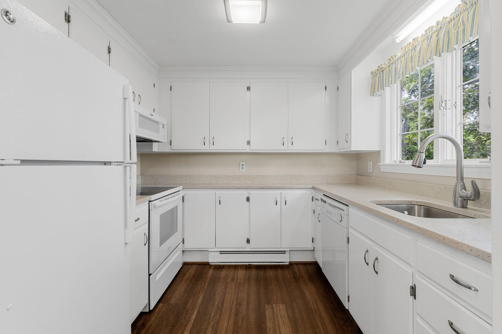 Harwich Port, Massachusetts 02646, United States, 2 Bedrooms Bedrooms, ,2 BathroomsBathrooms,Residential,Active,167502