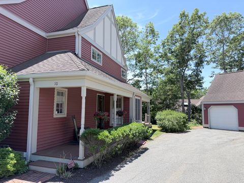 Photo of 10 Village Green Circle #UNIT 10, Mashpee, MA 02649 (MLS # 22603138)