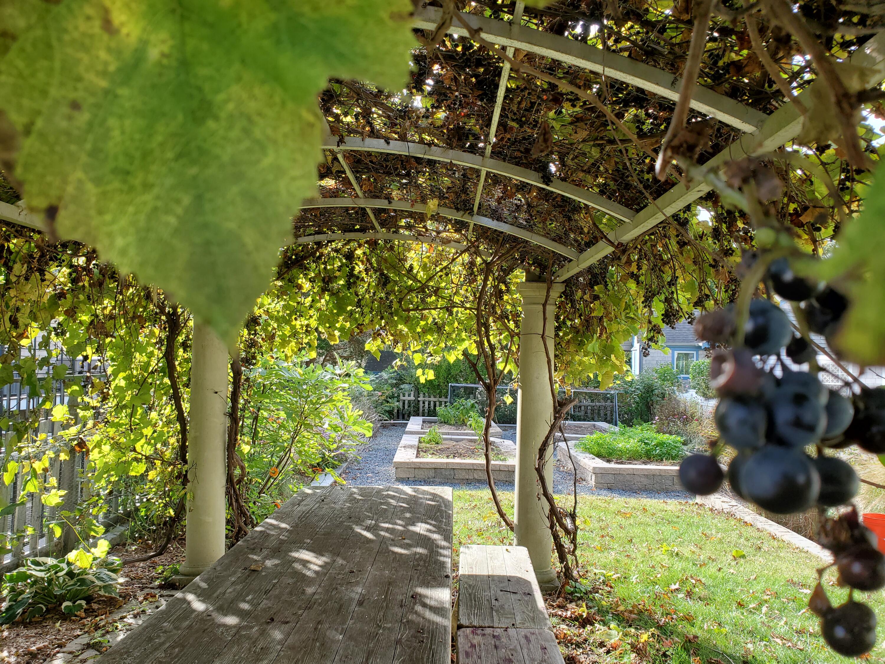 West Yarmouth, Massachusetts 02673, United States, 3 Bedrooms Bedrooms, ,3 BathroomsBathrooms,Residential,Active,18353