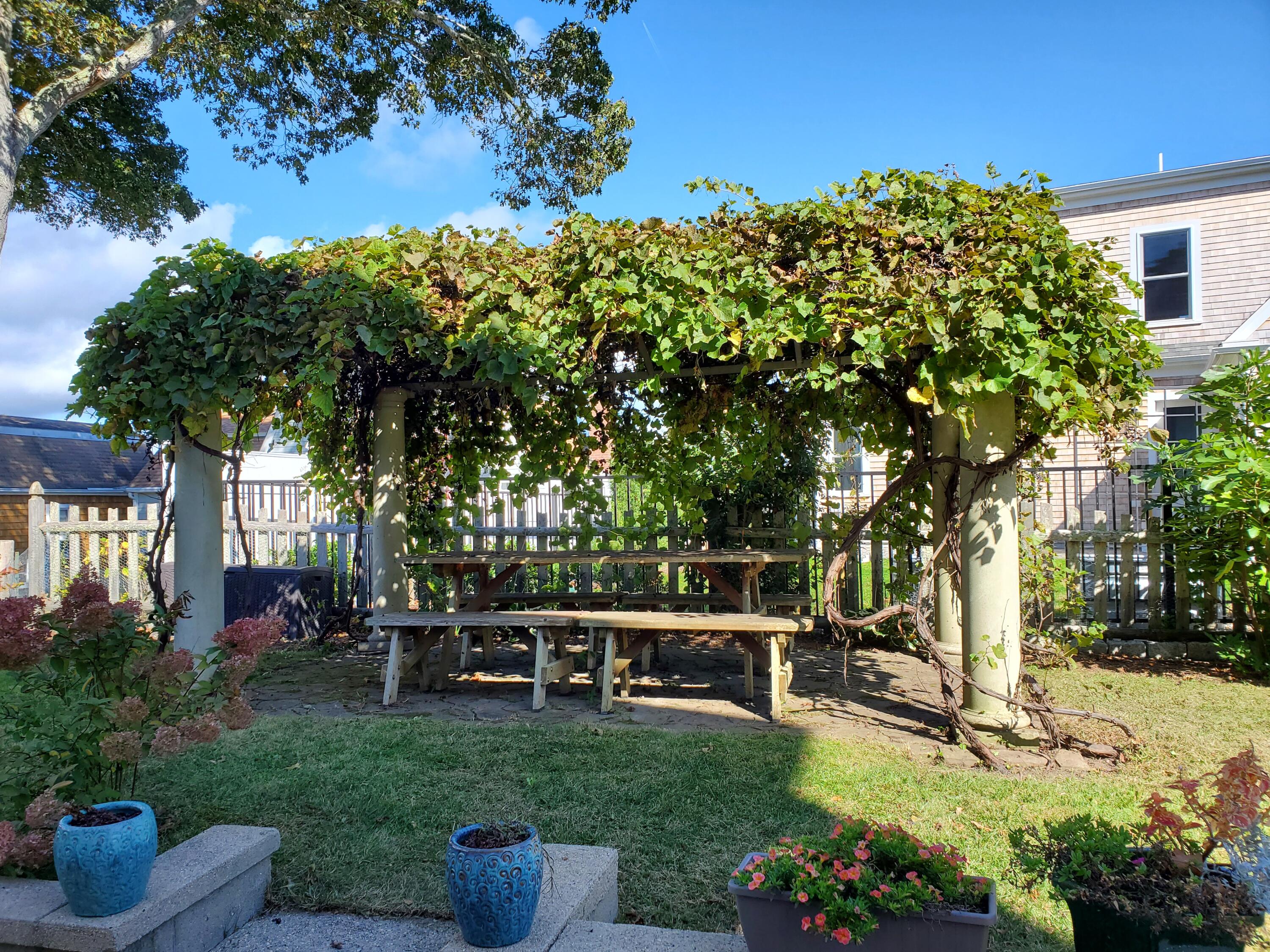 West Yarmouth, Massachusetts 02673, United States, 3 Bedrooms Bedrooms, ,3 BathroomsBathrooms,Residential,Active,18353