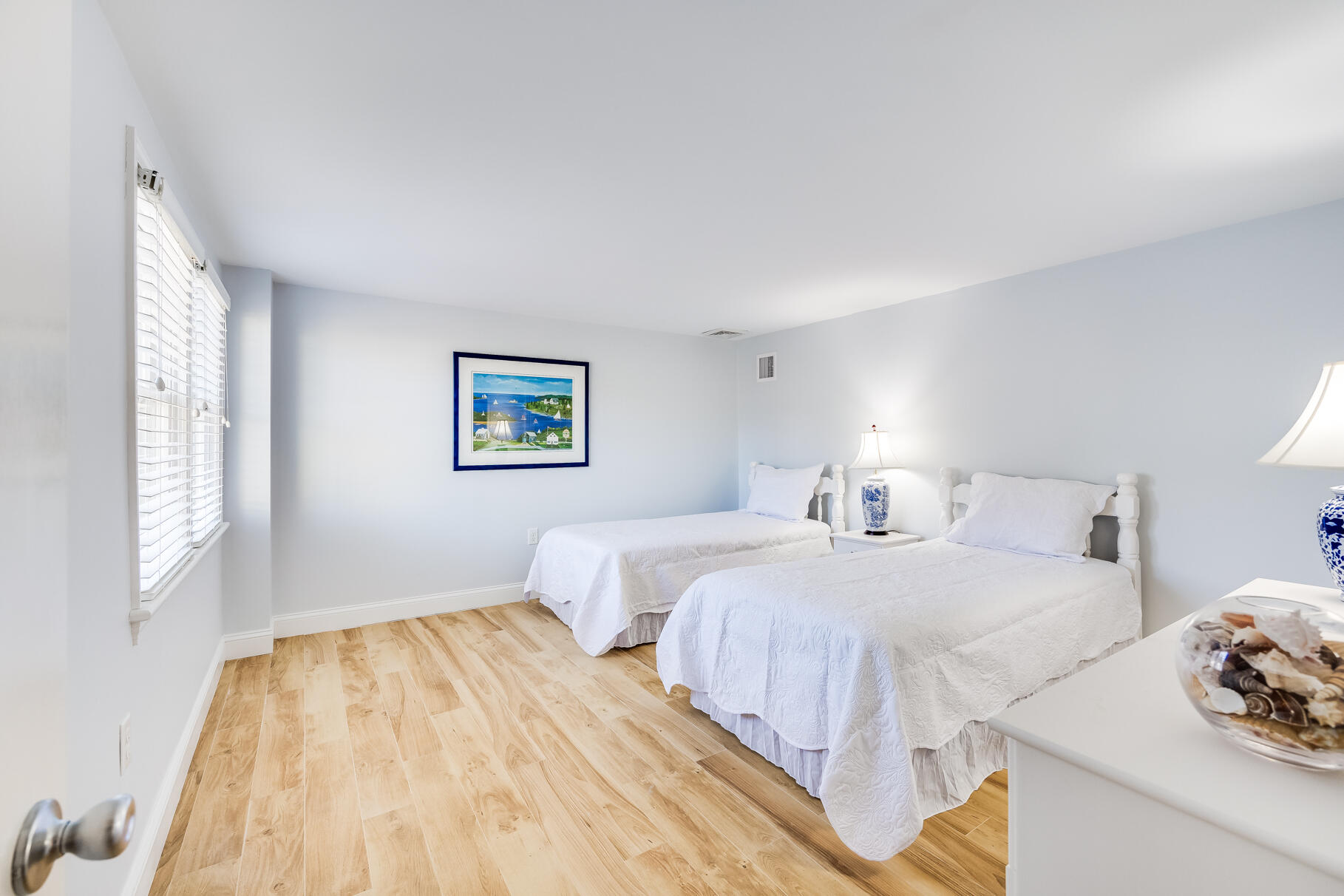 West Yarmouth, Massachusetts 02673, United States, 3 Bedrooms Bedrooms, ,3 BathroomsBathrooms,Residential,Active,18353