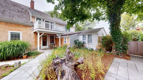 Photo of 5 Kiley Court #2, Provincetown, MA 02657 (MLS # 22503718)