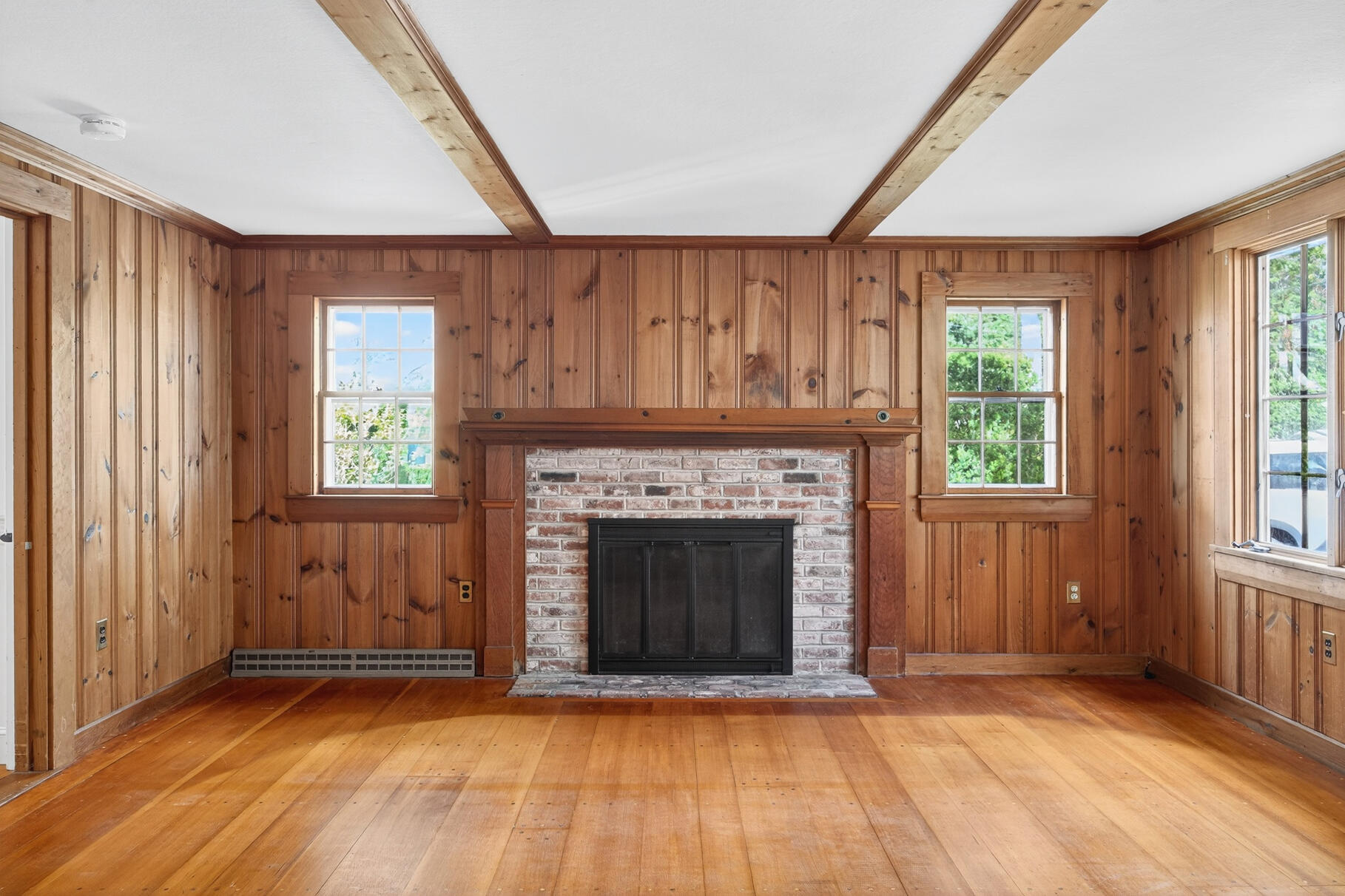 Chatham, Massachusetts 02633, United States, 5 Bedrooms Bedrooms, ,3 BathroomsBathrooms,Residential,Active,225451