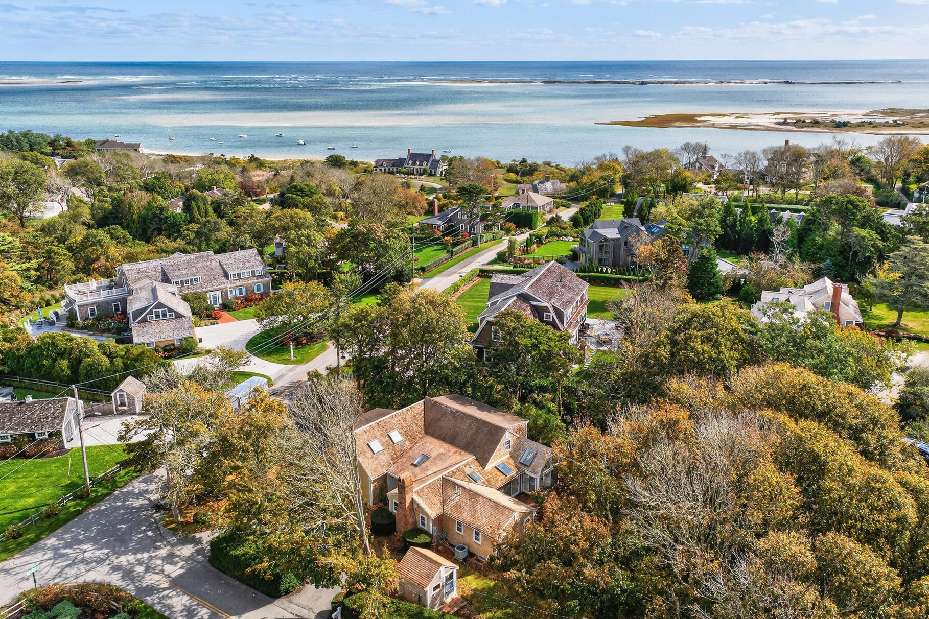 Chatham, Massachusetts 02633, United States, 5 Bedrooms Bedrooms, ,3 BathroomsBathrooms,Residential,Active,225451