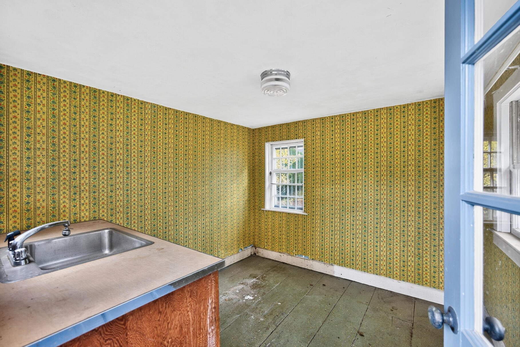 Chatham, Massachusetts 02633, United States, 5 Bedrooms Bedrooms, ,3 BathroomsBathrooms,Residential,Active,225451