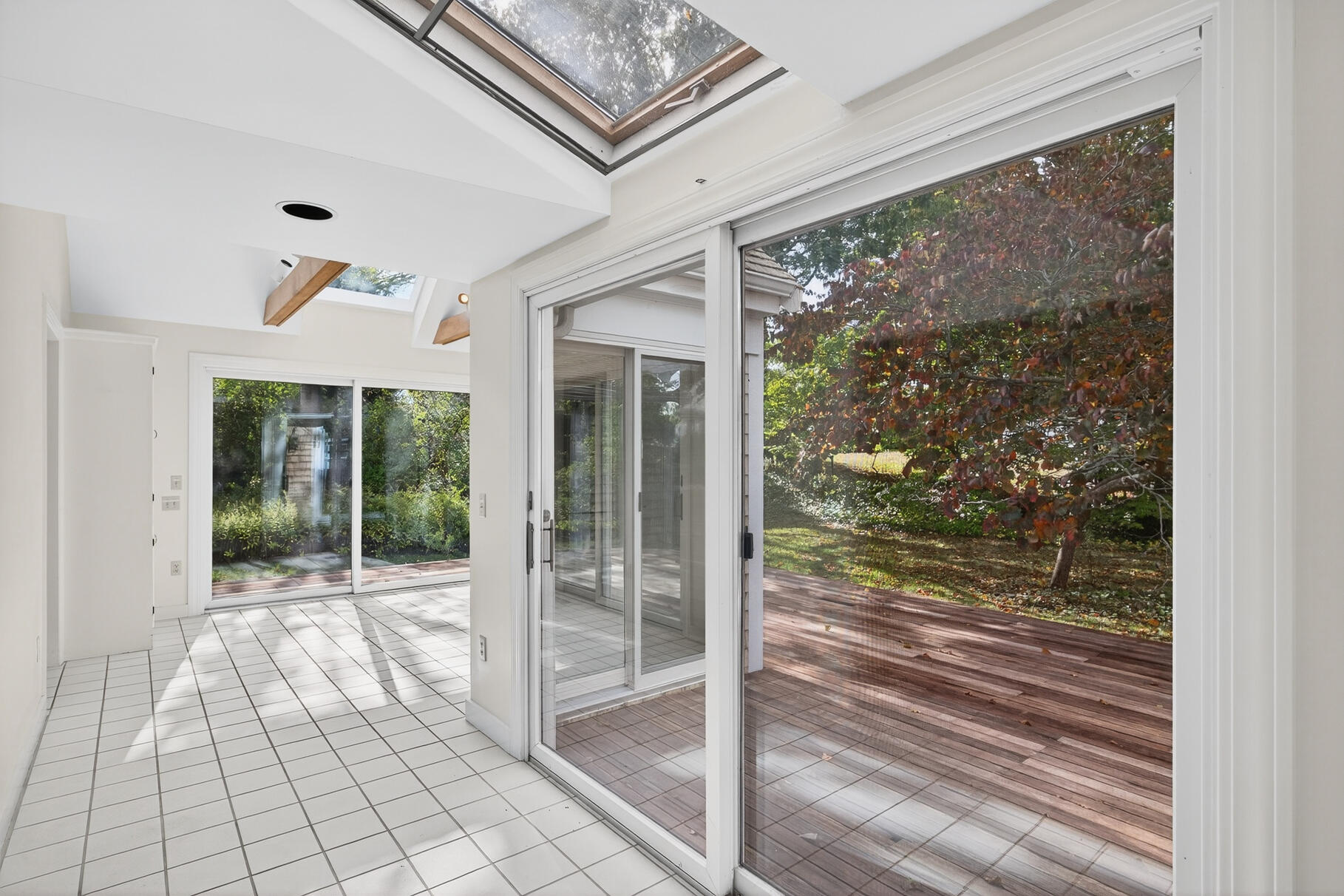 Chatham, Massachusetts 02633, United States, 5 Bedrooms Bedrooms, ,3 BathroomsBathrooms,Residential,Active,225451