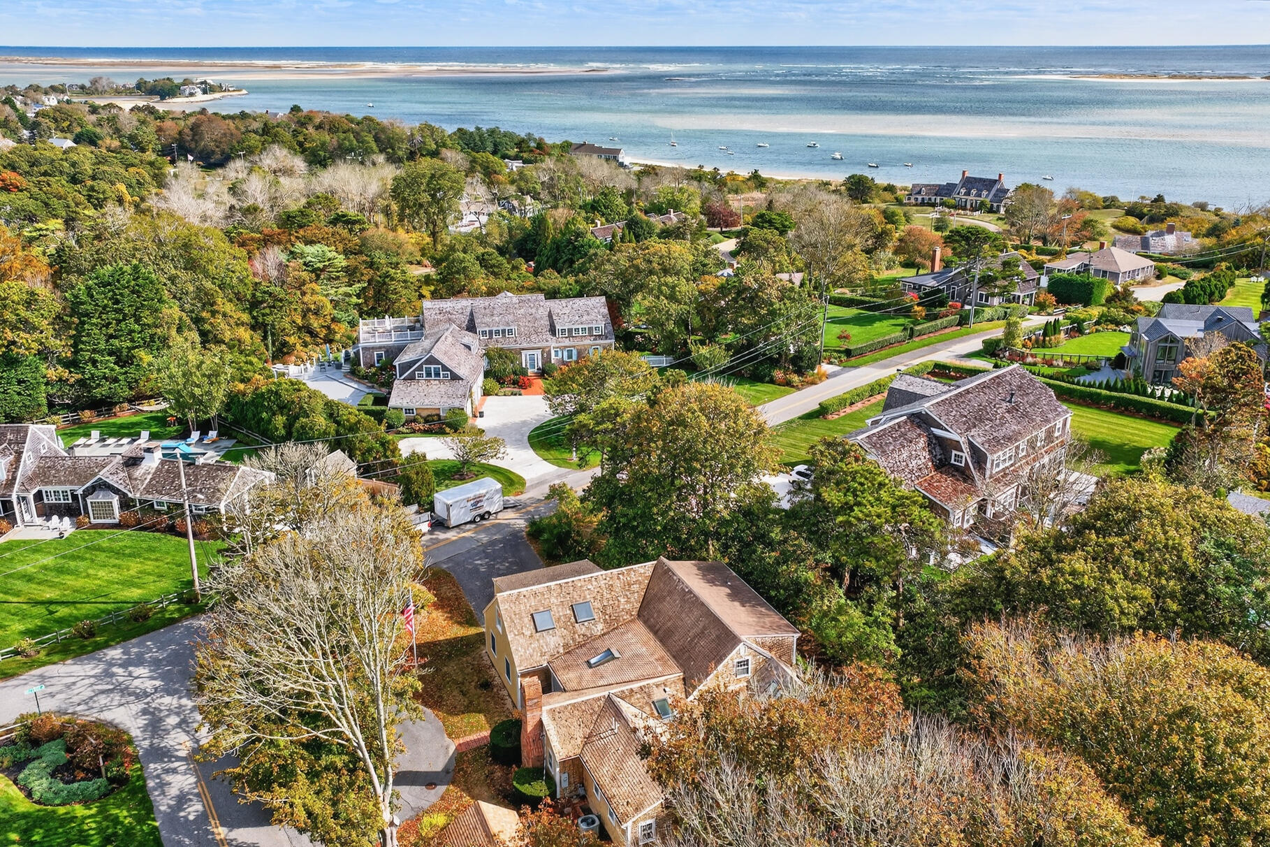 Chatham, Massachusetts 02633, United States, 5 Bedrooms Bedrooms, ,3 BathroomsBathrooms,Residential,Active,225451